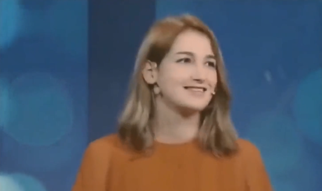 娶了儿媳妇的女人，娶了儿媳后，一家人的生活一言难尽（重庆小伙娶法国美女）