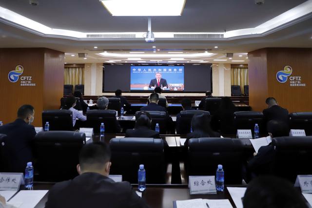 首届中国-东盟网络空间论坛上，中方提出中国与东盟共同打造中国-东盟信息（变的是时间 不变的是脚步）