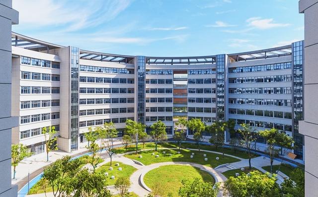 中国科技大学排名全国第几排名，中国科技大学排名全国第几名（中国排名前10的科技大学武汉就占两所）
