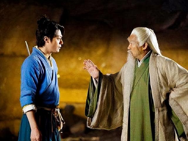 令狐冲练的是什么武功，令狐冲会哪些武功（在《笑傲江湖》中排名第几）