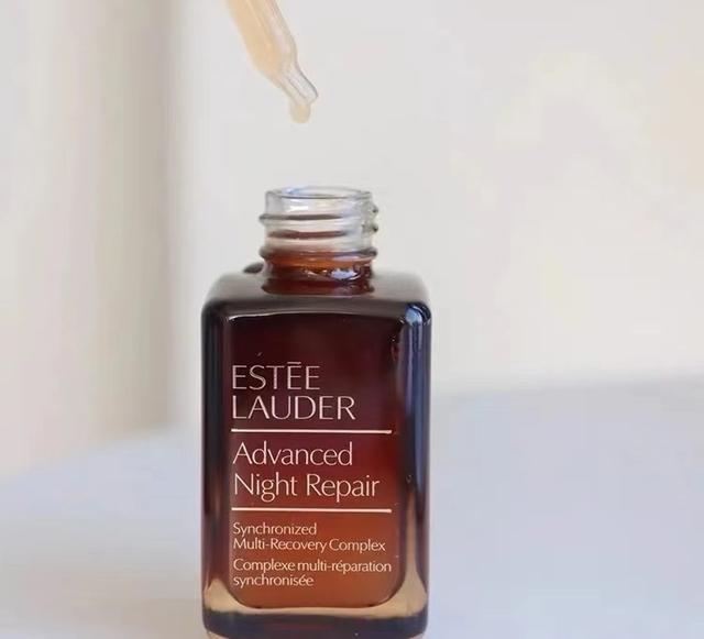 精华液哪个牌子好，精华液哪个牌子效果好5款零差评（5款大牌精华详测）