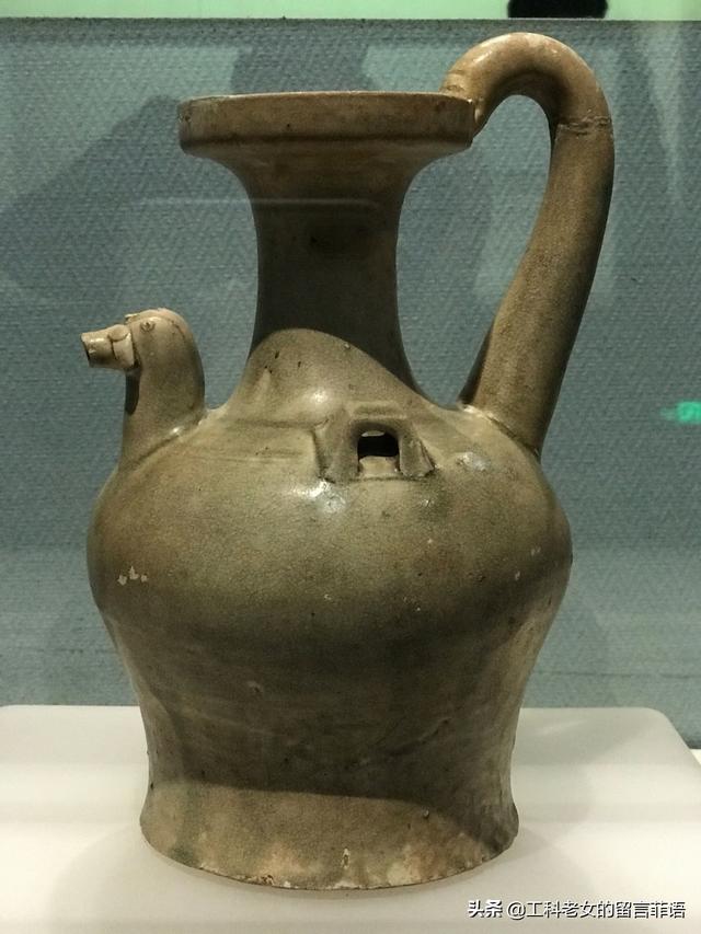 青瓷莲花尊是什么朝代的，青瓷莲花尊是什么朝代的瓷器（湖北省博：两晋和南朝时期）