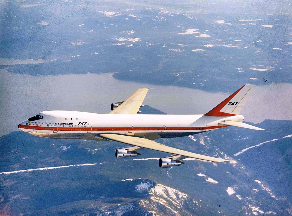 世界上最大的客机(飞机上拍到真龙)