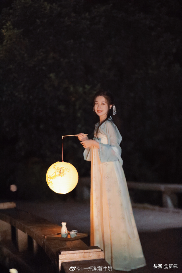 个性妩媚头像女，一点小性感 一点小妩媚微信（随便一张都是会被美少女们拿来做头像的程度）