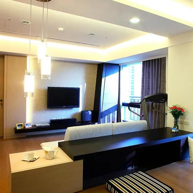 2022年客厅流行什么灯，客厅流行什么灯（今年客厅流行“8不装”）