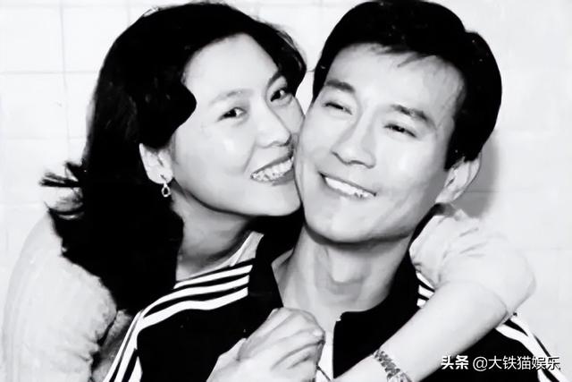 8对经典荧幕情侣再同框，美人还是那些美人，少年已成胖大叔？