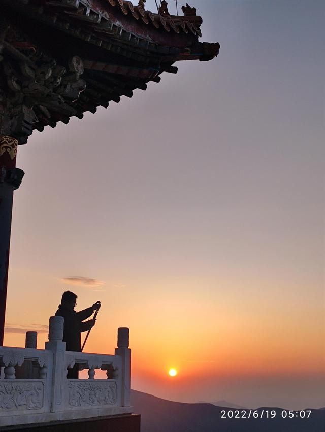 易县免费旅游景点大全，保定易县旅游景点哪个最好（保定市西部八山区县“免费登山”景点）