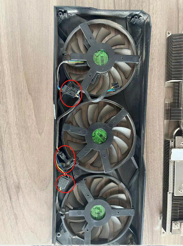 显卡怎么拆下来，电脑显卡怎么拆（的简单拆解分享）