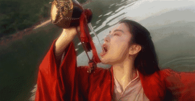 巩俐的气场有多强，看了巩俐林青霞和张敏三人的合照