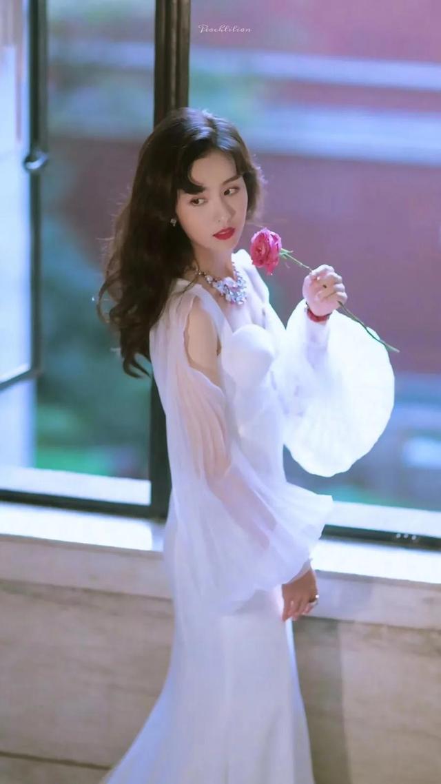 另类欧美：ihateu，微信头像，另类欧美：ihateu（欧美头像‖活在当下）