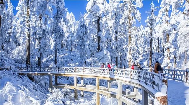 成都周边雪景一日游景区推荐，成都周边7个最佳赏雪胜地