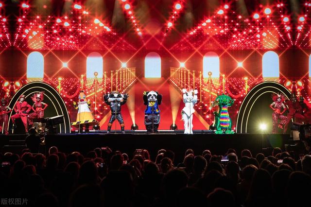 好喜欢你歌词，懂你是写给谁的歌曲（他平平无奇的表演你看腻了吗）