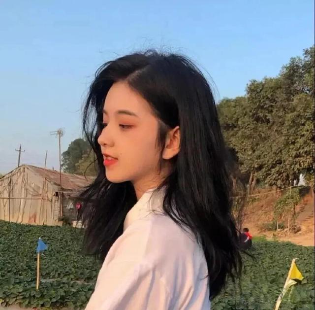 ins女生头像/时尚/高级感/2021/成熟，女生头像ins高级质感身材微信（ins风/高质量成熟女生头像）