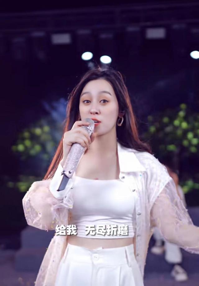 唐艺的资料，唐艺简介（唐艺为何被称户外“天花板”）