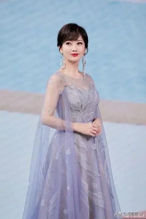 陈小春对张柏芝是真爱吗，美到极致的香港3大美女明星