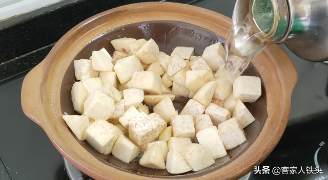 排骨怎么炖才好吃呢又嫩又香呢，排骨怎么炖好吃还烂肉嫩（我家隔三差五这样做一锅）