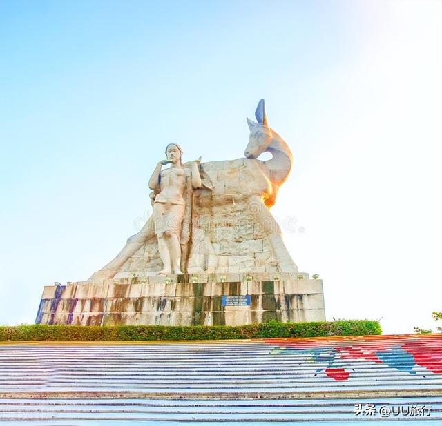 三亚最好玩的地方，三亚旅游景点必打卡（三亚最值得去的10个景点）