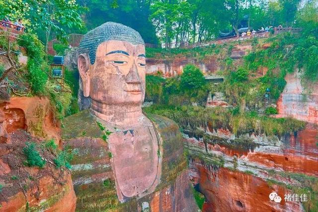 乐山大佛在哪里，乐山大佛在哪（唐朝-庙宇-乐山大佛）