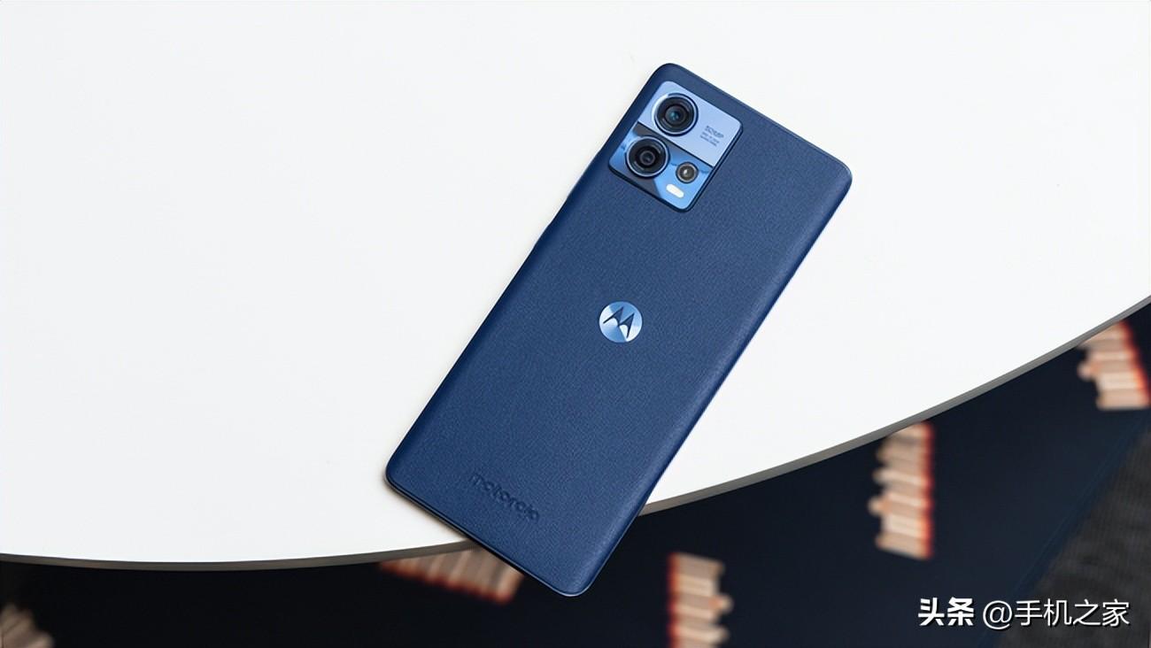 摩托罗拉edge s 30pro测评（全能轻薄旗舰手机）