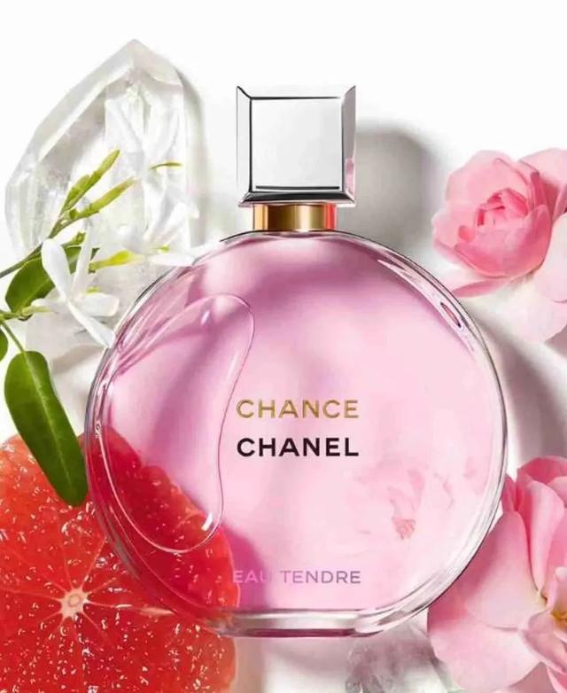 适合女士用的淡香水推荐一下，5款精致女孩必备的大牌香水推荐