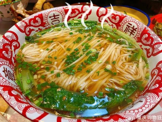 重庆小吃排名前十名，重庆十大必吃美食重庆最有名小吃（重庆这10家特色美食）