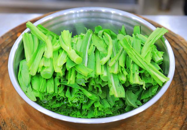 30克用勺子量图片，50克有多少参照物（老话说“伏天不吃苦）