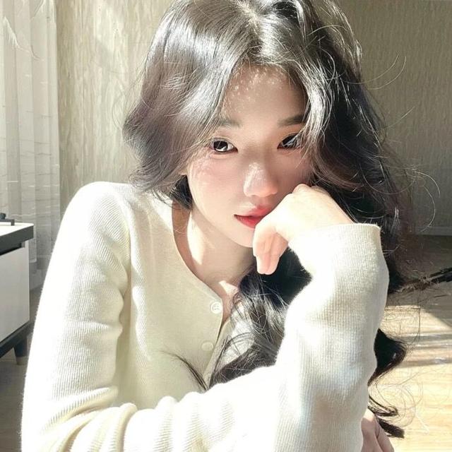 情侣头像动漫高冷霸气，动漫黑白高冷情侣头像微信（要是黑白动漫帅哥也不符合你胃口）