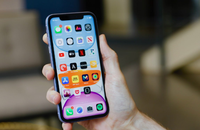 网购手机安全吗，网购手机哪个网站好（小米11是真的“香”）