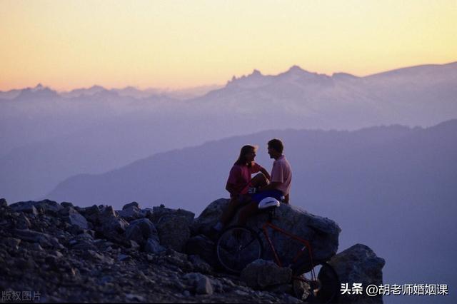 感情出了问题怎么处理，感情出了问题怎么办（如何逃离自我否定的负面情绪）