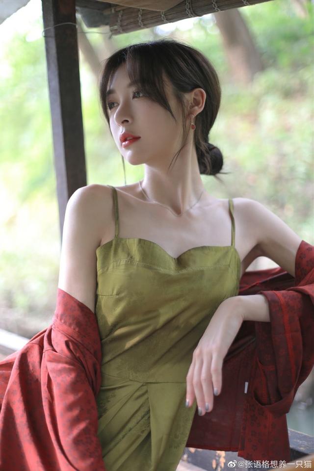 于朦胧，于朦胧个人资料（8.21美图：迪丽热巴）