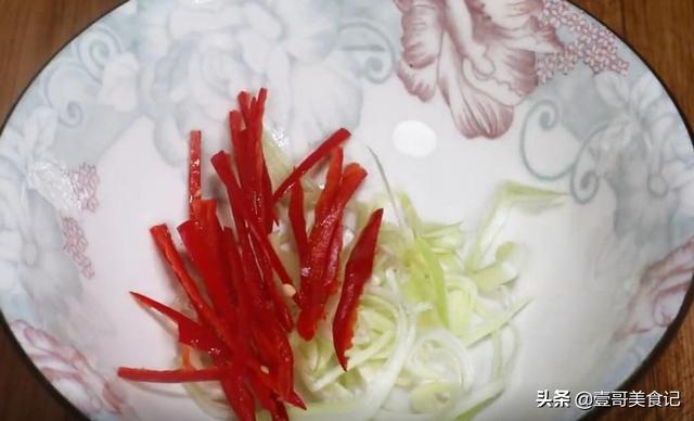 清蒸白力鱼的做法，这才是清蒸鱼的正确做法