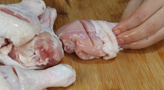 可乐鸡腿怎么做，可乐鸡腿的做法家常（这才是鸡腿最好吃做法）