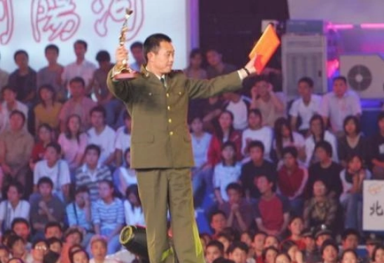 三十而已中木子妈妈扮演者是谁，侯勇，为何结了3次婚