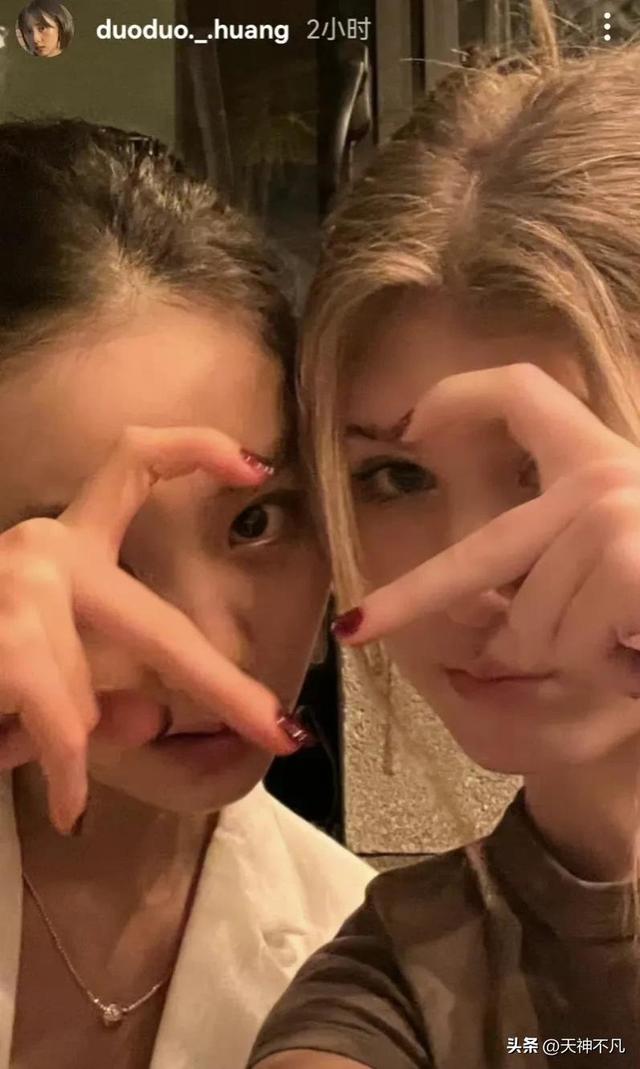 黄多多ins近照，17岁的黄多多变化大
