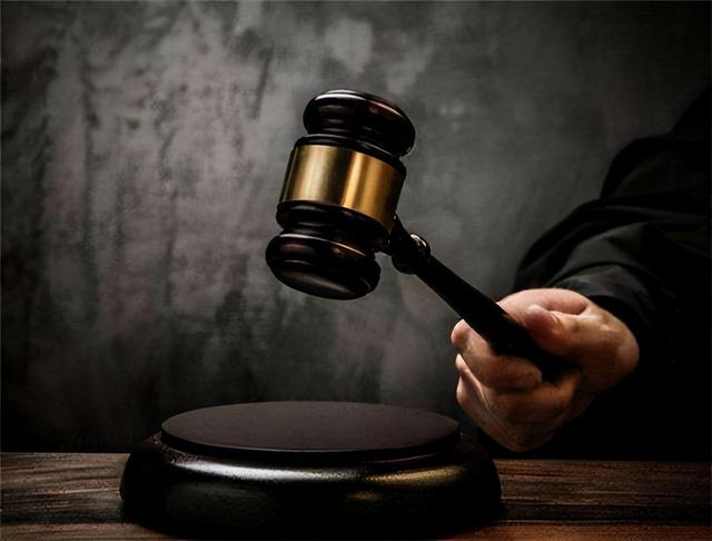 湖南刘汉大案，曾命黑老大照顾其子,暗中助黑帮将对手“灭门”