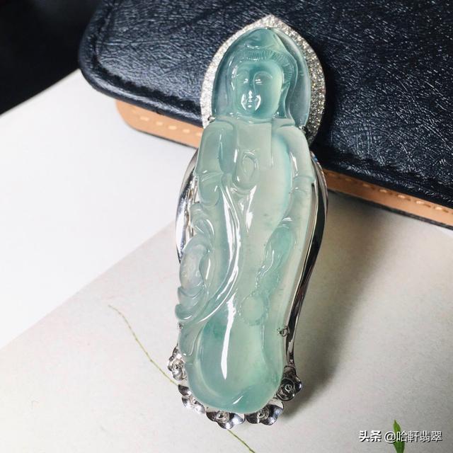 翡翠蓝水是什么意思，天空蓝翡翠成新晋网红