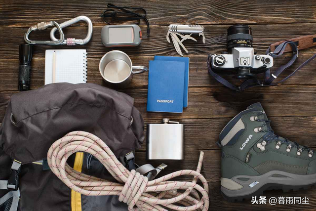 爬山需要准备什么东西，爬山需要准备些什么（<个人装备+集体装备+特定环境用具>）