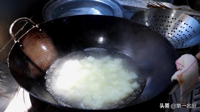 凉粉做软了已经凝固怎么补救，红薯凉粉做的太软了怎么办（用一包淀粉教你做）