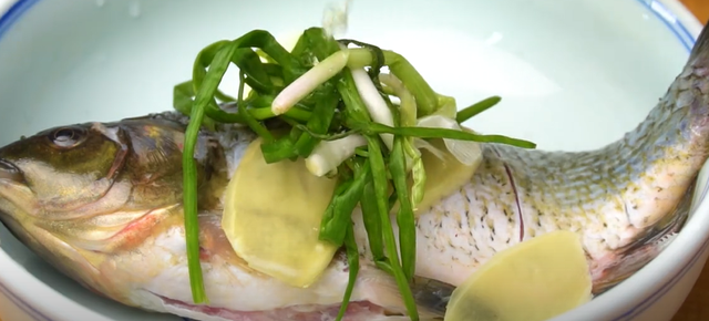 如何把葱切成葱花，如何把葱切成葱花形状（建议：多喝3款汤）