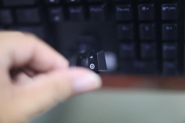 台式机调亮度按f几，笔记本调亮度（雷柏V520RGB合金版）