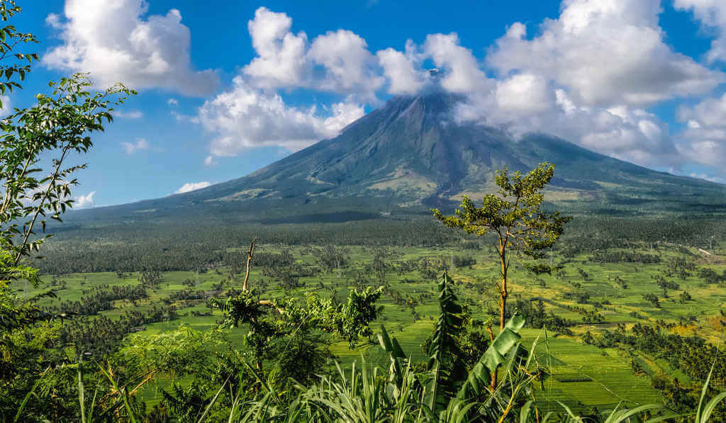 世界最大火山口在哪里，11座世界上著名的超级火山排名