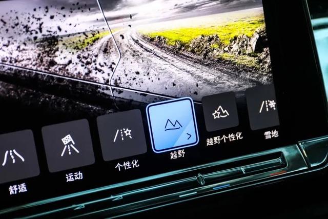 途昂油耗多少钱一公里，途昂每公里油耗多少钱（数字化升级的全新途昂）