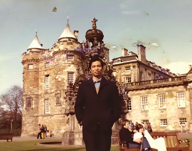 钟南山院士简介，钟南山是谁（中央指示：立刻请钟南山到北京）