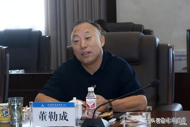 瑞丽航空总部无锡，云南富豪手中航空公司股权近6亿元拍卖