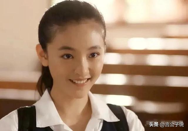 吴倩湿发照上热搜，28岁生娃后仍然像少女（娱圈6位“素颜女神”）