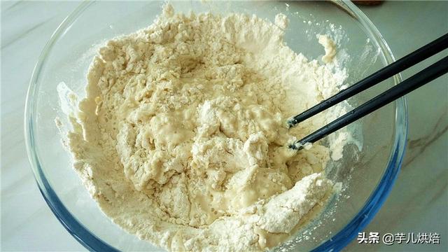 馒头干怎么做才酥脆，怎么把馒头干炸的酥脆（放干面粉的比例是关键）