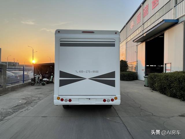 大通v80价格，上汽大通maxus v80价格（80后入门必选的第一辆国产房车）