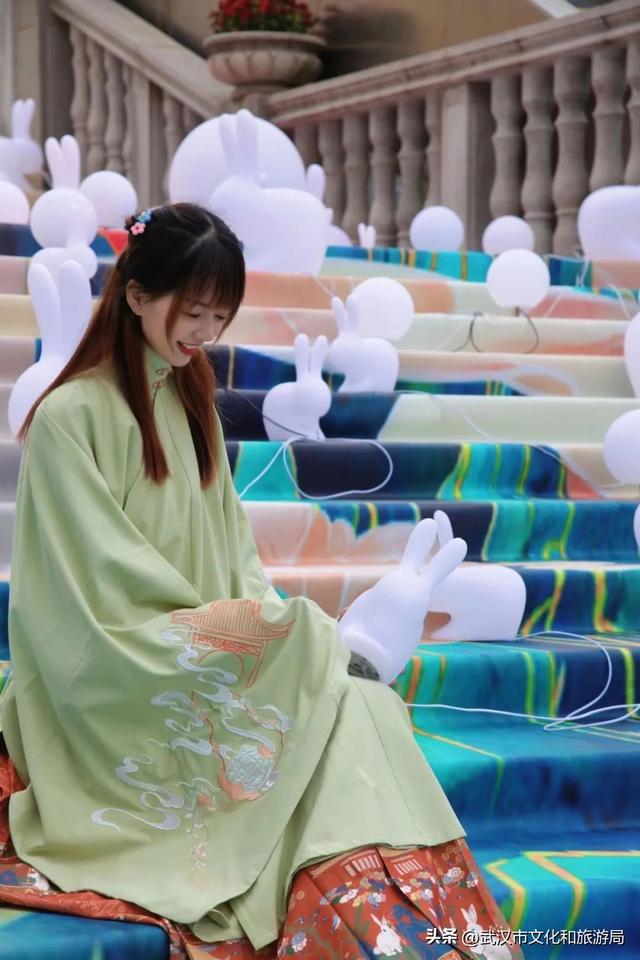 成都欢乐谷夜场，成都欢乐谷游玩指南（中秋赏乐倒计时）