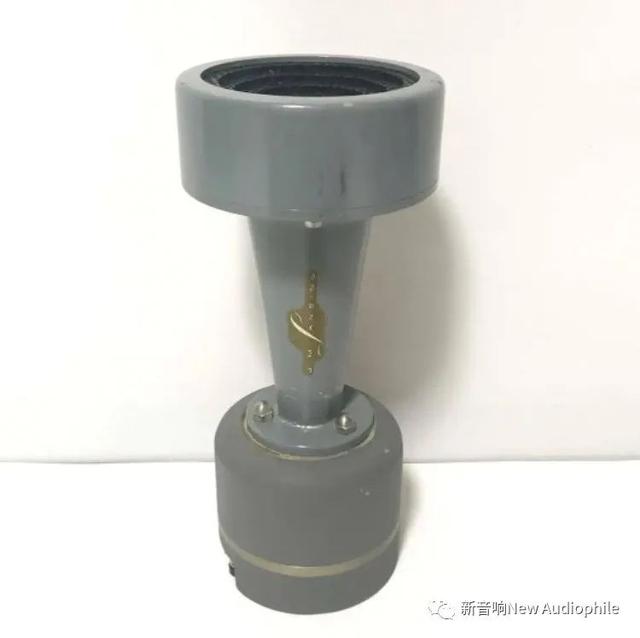 哈曼卡顿和jbl，jbl和哈曼卡顿是什么关系（经典永流传，不朽的JBL名箱）