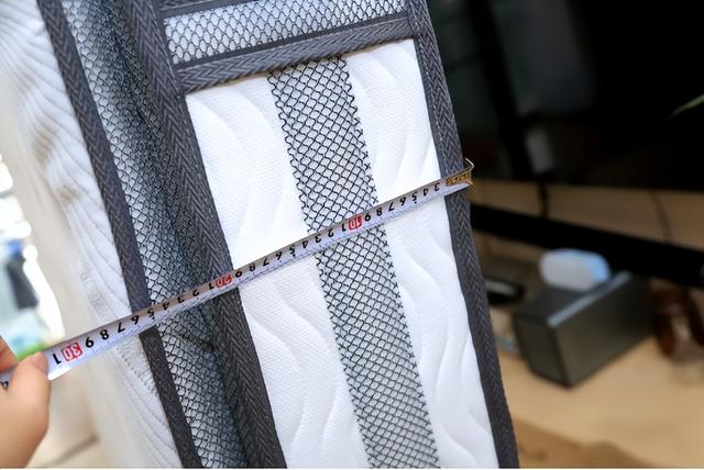 网易严选的东西靠谱吗，网易严选的东西怎么样可以买到（入手网易严选双面乳胶床垫后想说的）